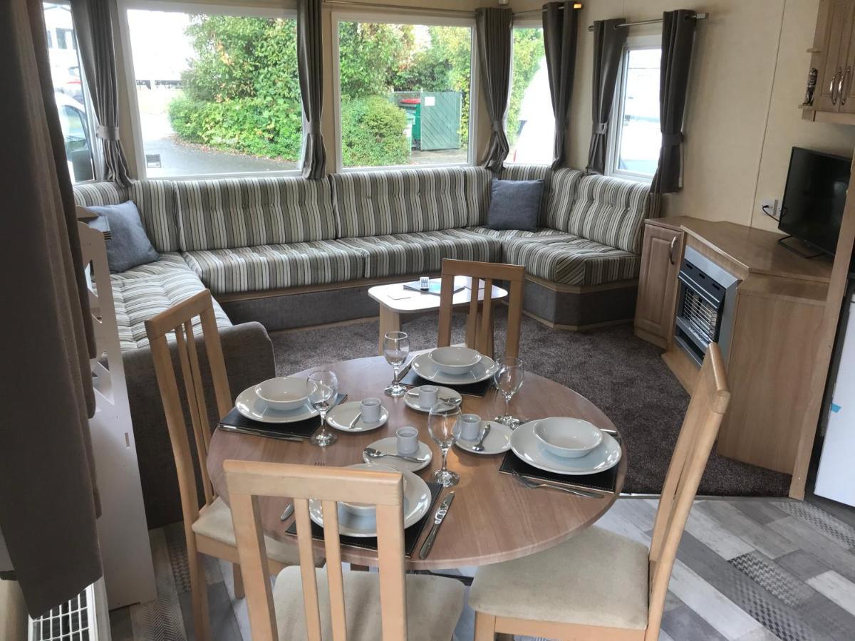 Accessible Wheelchair Friendly Caravan, Lg24, Shanklin, Isle Of Wight エクステリア 写真